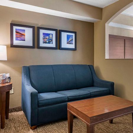 Comfort Suites Baymeadows Near Butler Blvd Jacksonville Exterior photo