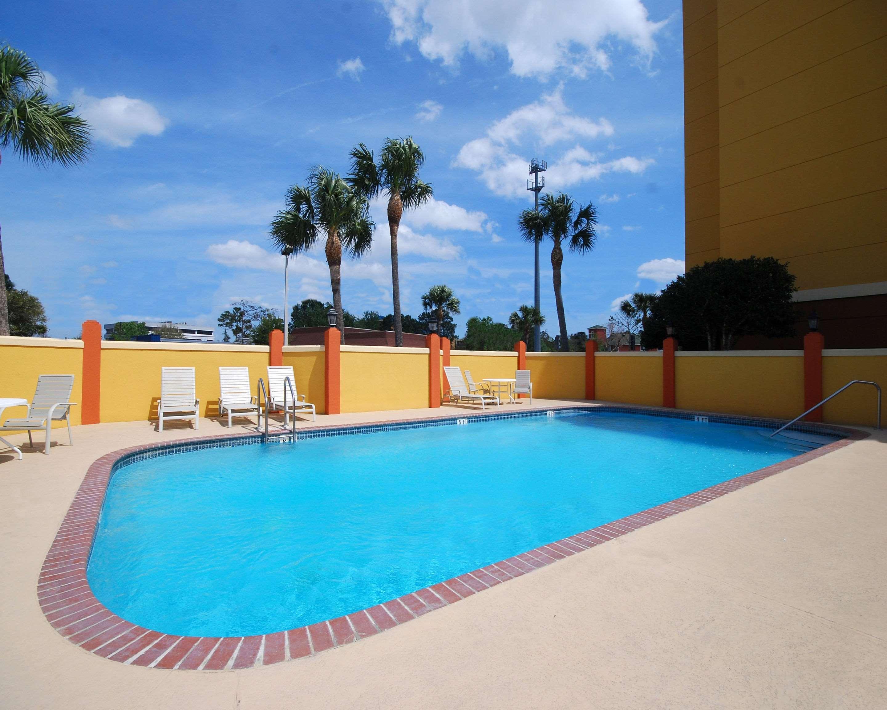 Comfort Suites Baymeadows Near Butler Blvd Jacksonville Exterior photo