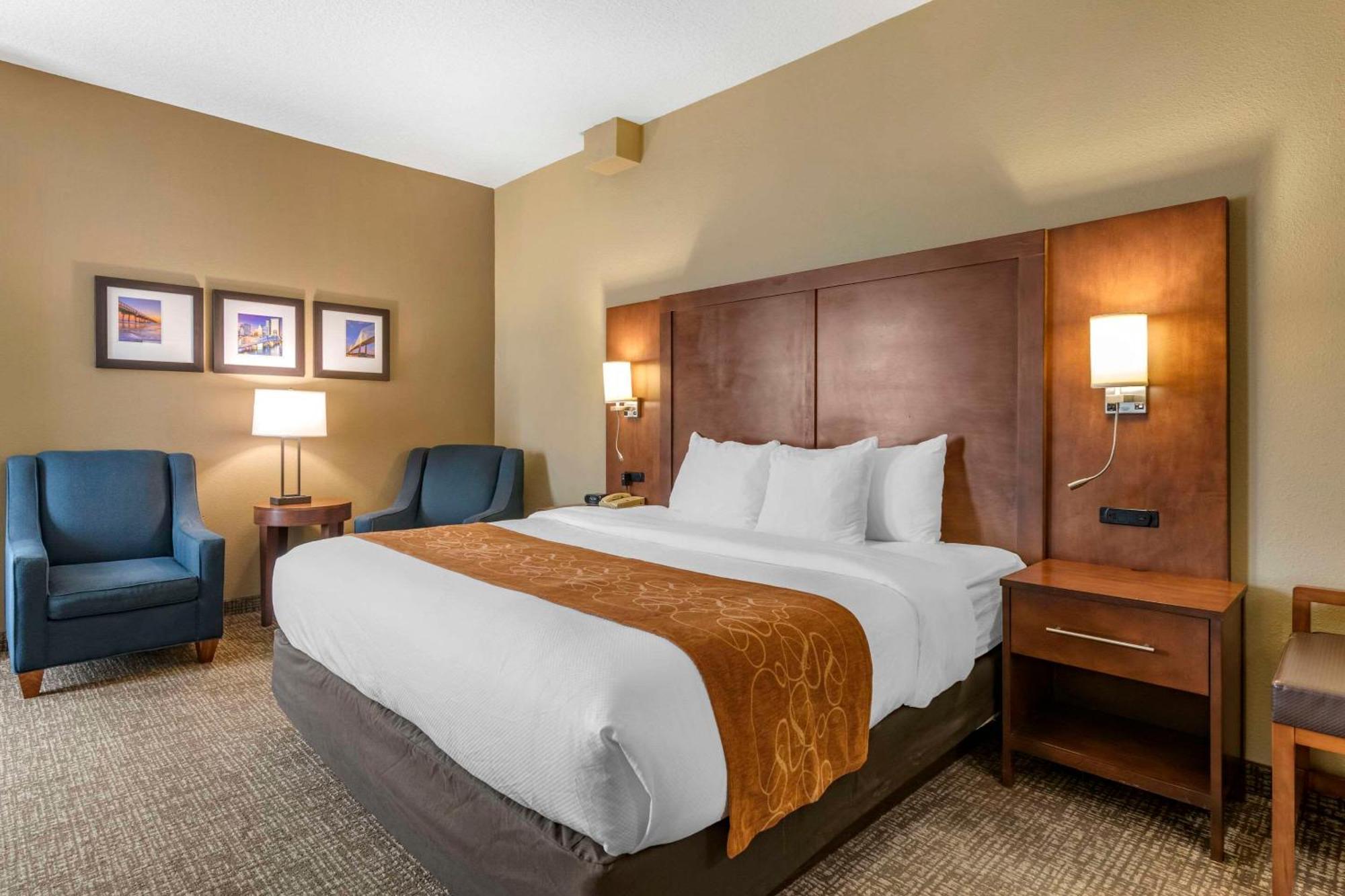Comfort Suites Baymeadows Near Butler Blvd Jacksonville Exterior photo