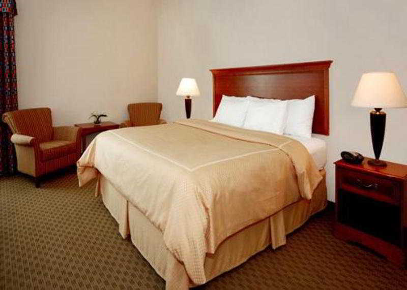 Comfort Suites Baymeadows Near Butler Blvd Jacksonville Exterior photo